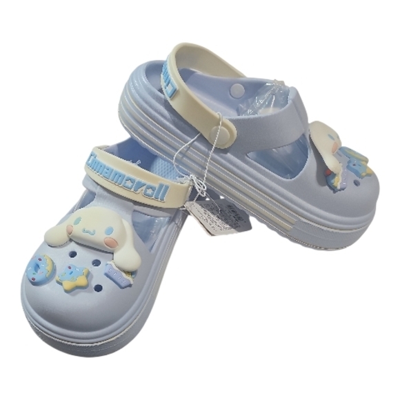 Sanrio Blue SlipOn CROC Style Sandals- Cinnamoroll Character & 8 Charms 35/36